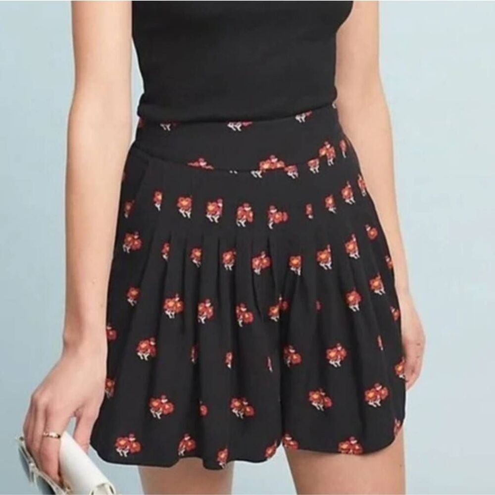 Maeve Floral Pleated Shorts